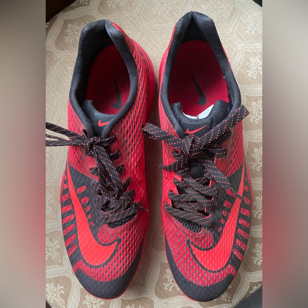 Nike Hyperlink Mens US 11 Red Basketball Shoe 819663-600 2016